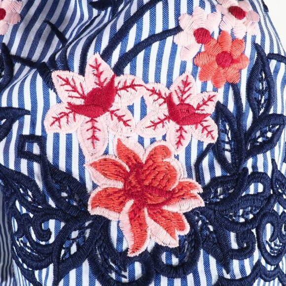 J Howard Dress Size 14 Striped Embroidered Bell Sleeve Blue White Red Beachy - Picture 7 of 9